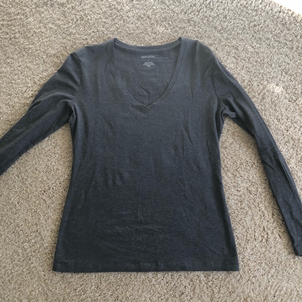 Banana Republic grey long sleeve shirt